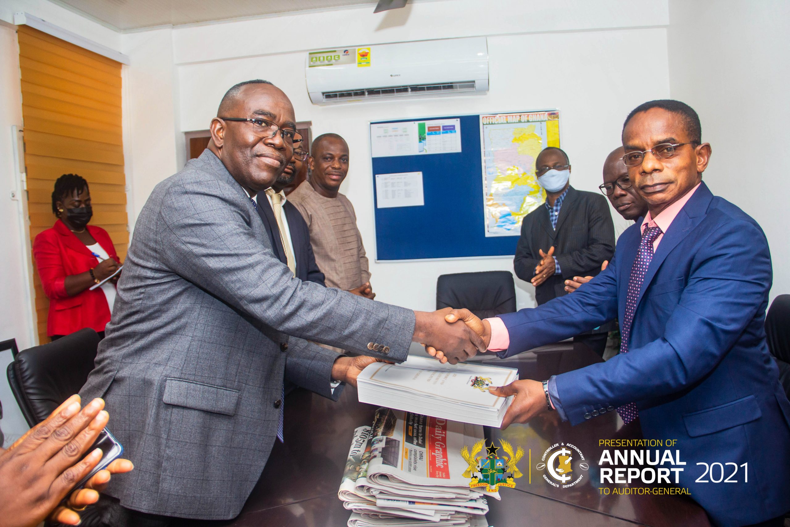 CAG presents 2021 Annual Accounts to the Auditor-General